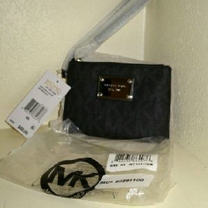Authentic Michael Kors wristlet